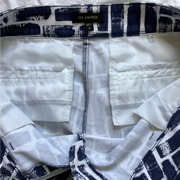 NWOT🫐 The Limited Women's Tailored Shorts - Picture 9 of 14